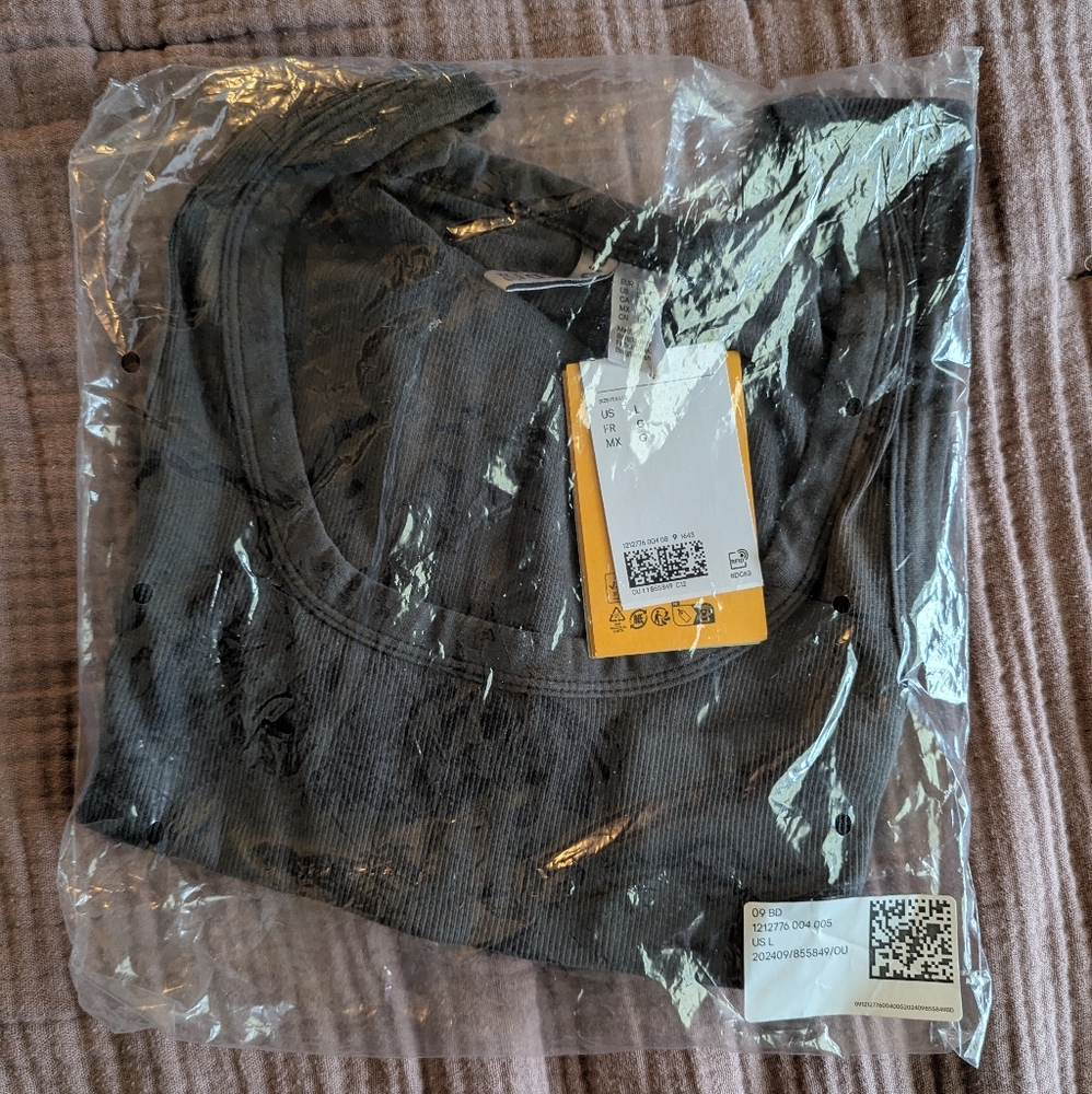 NWT Gray Cropped Tank Top